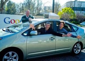 Larry Page et Sergey Brin sur la Google Car