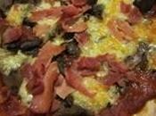Pizza tomate, mozzarella jambon champignons