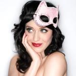 ACCESSOIRE : Katy Perry collabore avec une marque de bijoux fantaisies