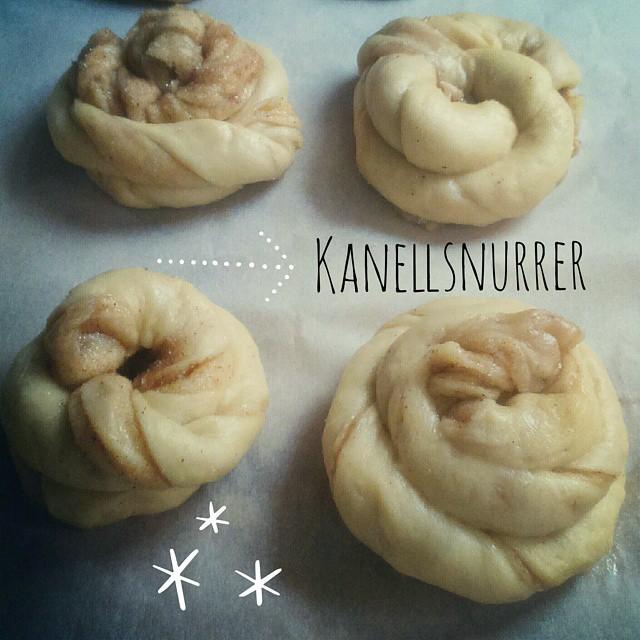 Aujourd'hui j'invite les saveurs danoises dans ma cuisine avec ces brioches torsadées à la cannelle #Kanellsnurrer (je mets la recette en ligne dans 5 min sur le #Tumblr)