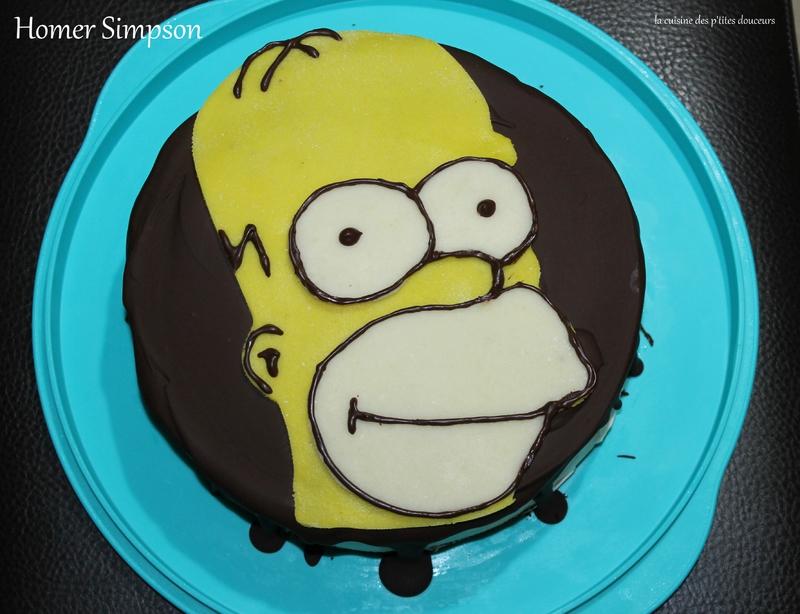 Layer Cake D Anniversaire Homer Simpson Au Chocolat Noir Puree De Noisette Et Chocolat Blanc A Decouvrir