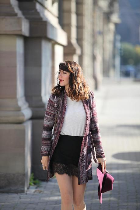 look hiver cardigan bordeaux balsamik photo tenue maille balsamik Burgundy love