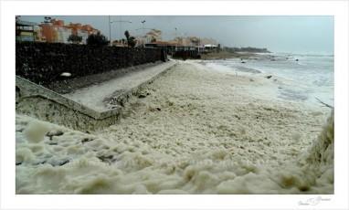 Quand la tempête gronde 28/11/2014 Cap d'Agde Tous droits réservés.,seul le partage est autorisé