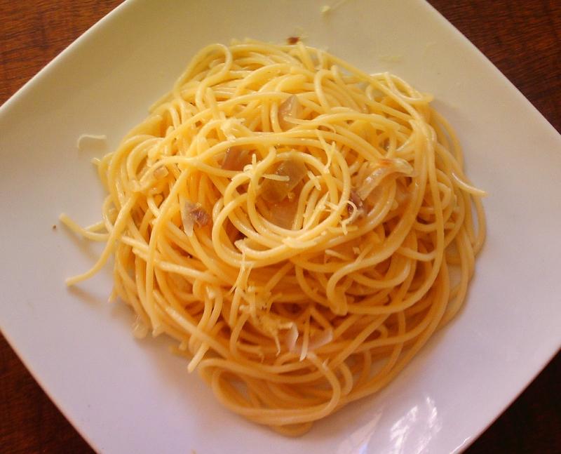 Spaghettis aux échalottes et au comté