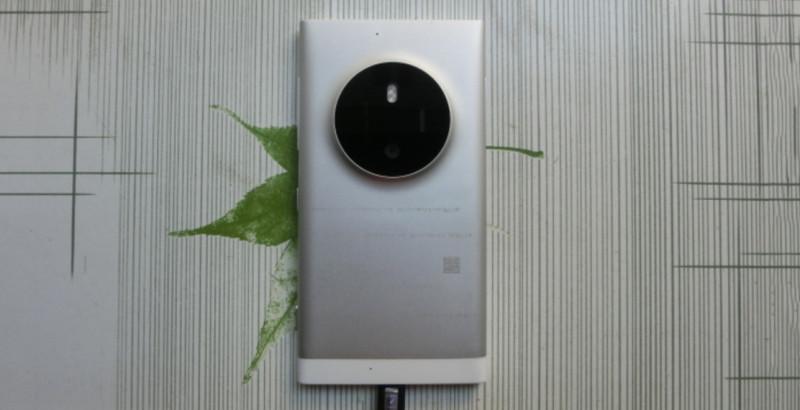Premières photos du présumé Lumia 1030