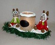 Porte-bougie avec couple de renne de Noël réalisé en porcelaine froide