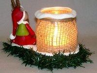 Porte-bougie avec renne de Noël réalisé en porcelaine froide