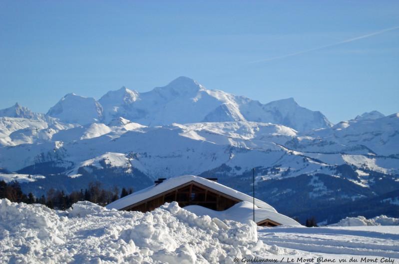 Le-Mont-Blanc-vu-du-Mont-Caly.jpg