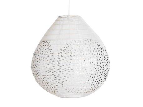 Ma wish list de Noël déco : Suspension en tissu ethnique et ethique par Paris au mois d'aout Ma Wish-list de Noël déco, design & art de vivre