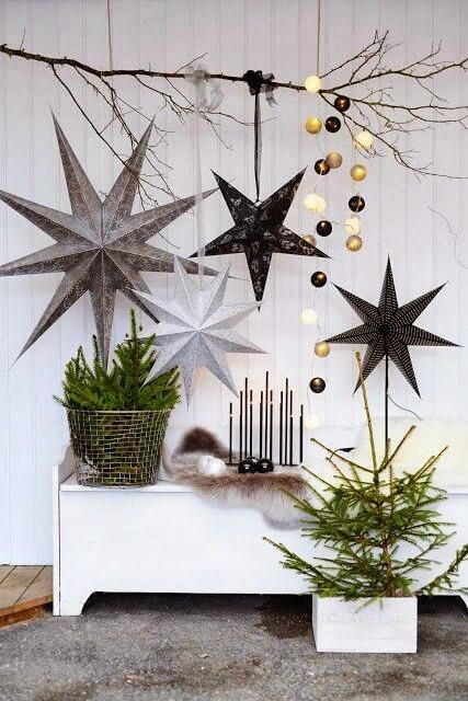 Sapins de Noël et étoiles Show Home via Nat et nature Cette année, ce sera un Noël nature