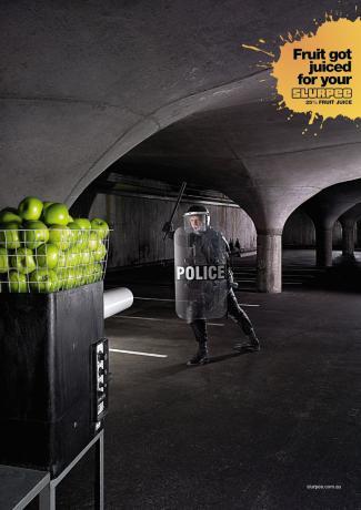 pub drole police
