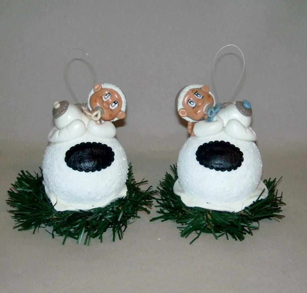 Boule de Noël avec bébé personnalisable en porcelaine froide