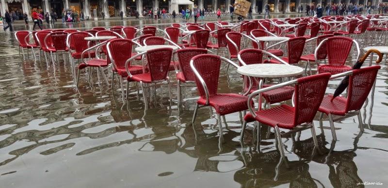 Piazza S.Marco, les pieds dans l'eau ...
