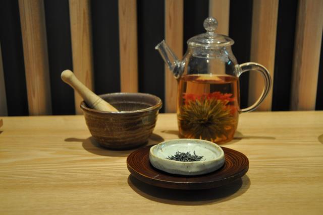 269330_395279457184754_2006032994_n