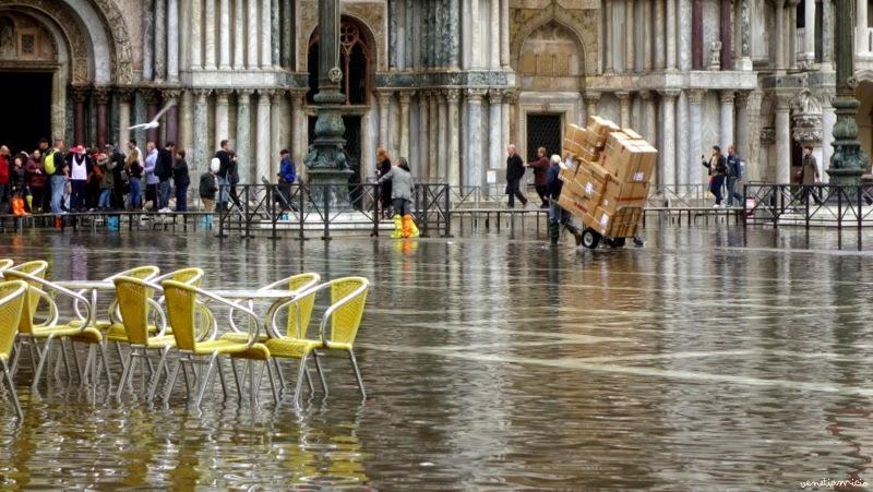 Piazza San Marco, les pieds dans l'eau...