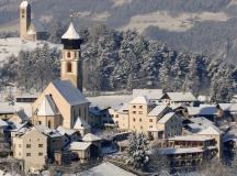 Völs and Hotel Turm with snow
