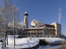 Hotel Turm in winter03