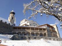 Hotel Turm in winter01