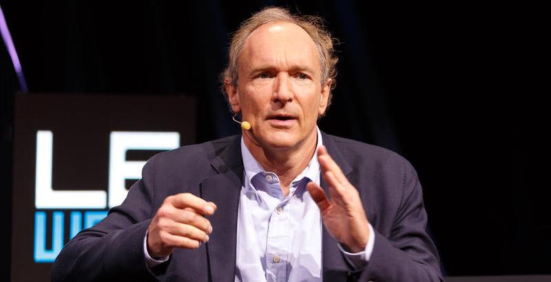 Tim Berners-Lee se prononce contre les applications natives