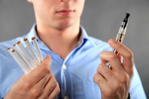 e-CIGARETTE: Moins addictive que le tabac? – Nicotine & Tobacco Research
