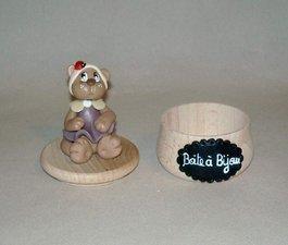 Boites à secrets en bois avec oursonne en porcelaine froide 