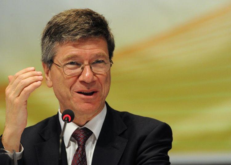 Jeffrey Sachs, directeur du Earth Institute de l'université de Columbia, en mai 2012 à Manille.