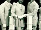 Manhattans décimés, Edward "Sonny" Bivins Winfred "Blue" Lovett décèdent quelques jours d'intervalle.