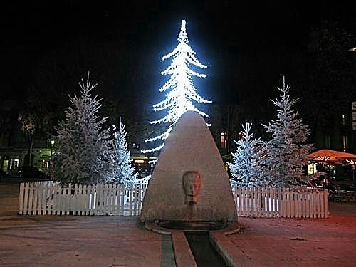 Une ville et ses guirlandes