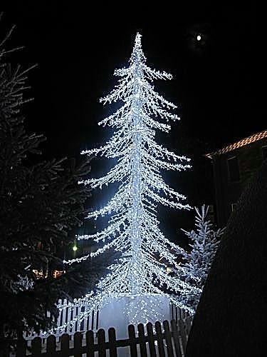 Une ville et ses guirlandes