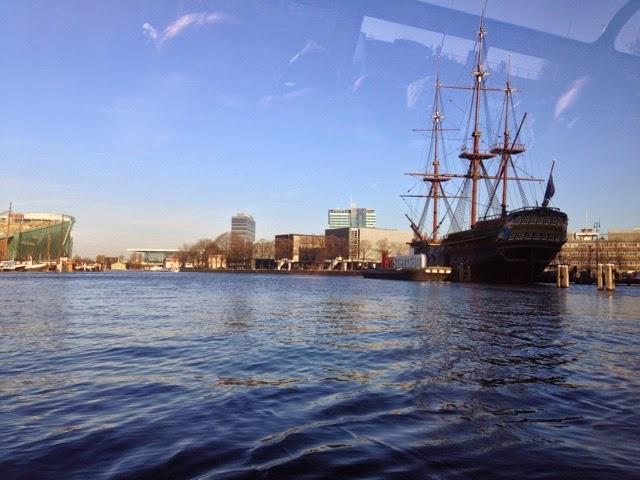 Dans le port d'Amsterdam