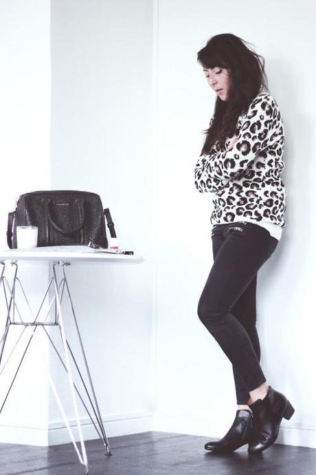 Pull-leopard-SoJeans-Jean-slim-zips-Topshop-Sac-Givenchy-Lucrezia-Boots-Clarks-Gore-Tex-500x750