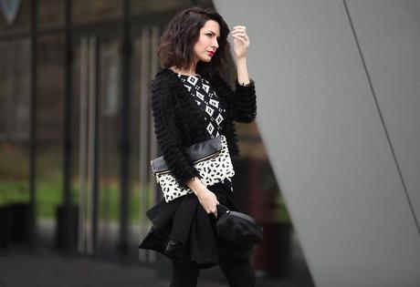wolford leopard casquette navy cape boohoo bash photo fashion blog Optical illusion