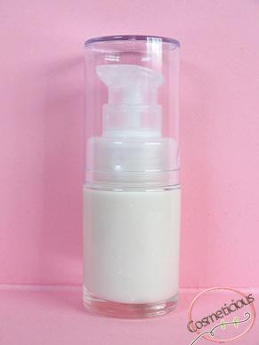 serum-contour-oeil-fraise