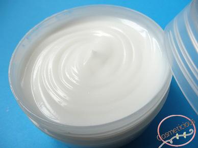 Crème rafraîchissante pour les pieds au menthol