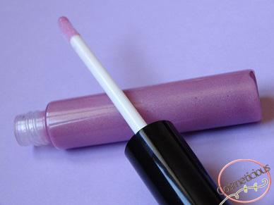 Gloss discret à la violette