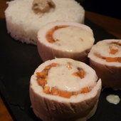 Ballotines de poulet farcies aux carottes confites à l'érable, sauce foie gras - Odeurs et Saveurs