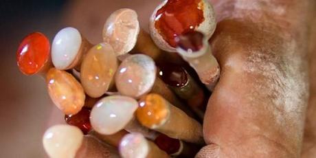 L'opale de feu: pierre mexicaine emblématique