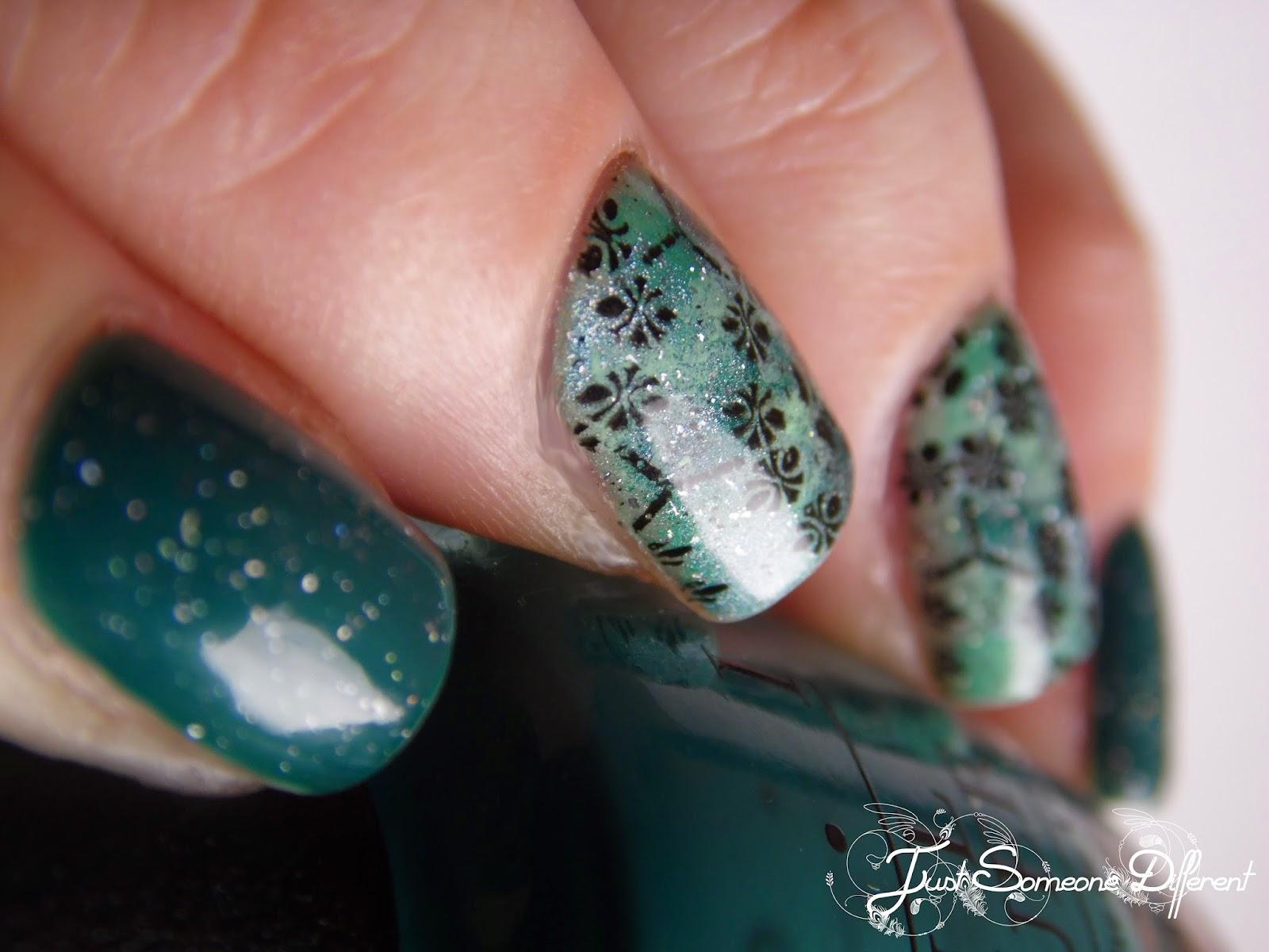 Winter Nails #3: Fairy snowflakes