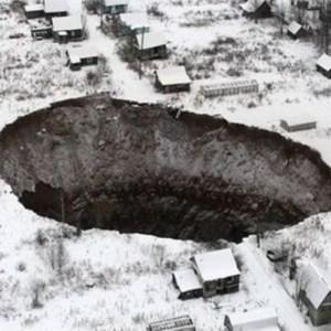 Giant_Siberian_Sinkhole_Solika