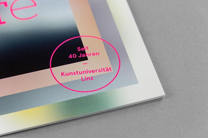 Graphisme traditionnel et digital par le collectif MOOI