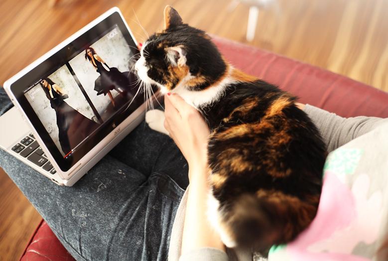 acer film Ultra connectée ! Et toi ?