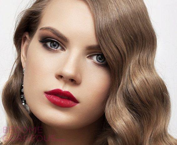 embedded_red-lip-makeup-for-christmas