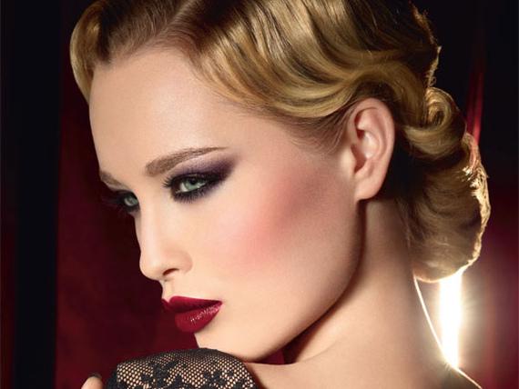 red-lips-blonde-570