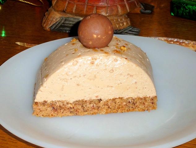 Bûche cheesecake Pralinoise pralin (part)