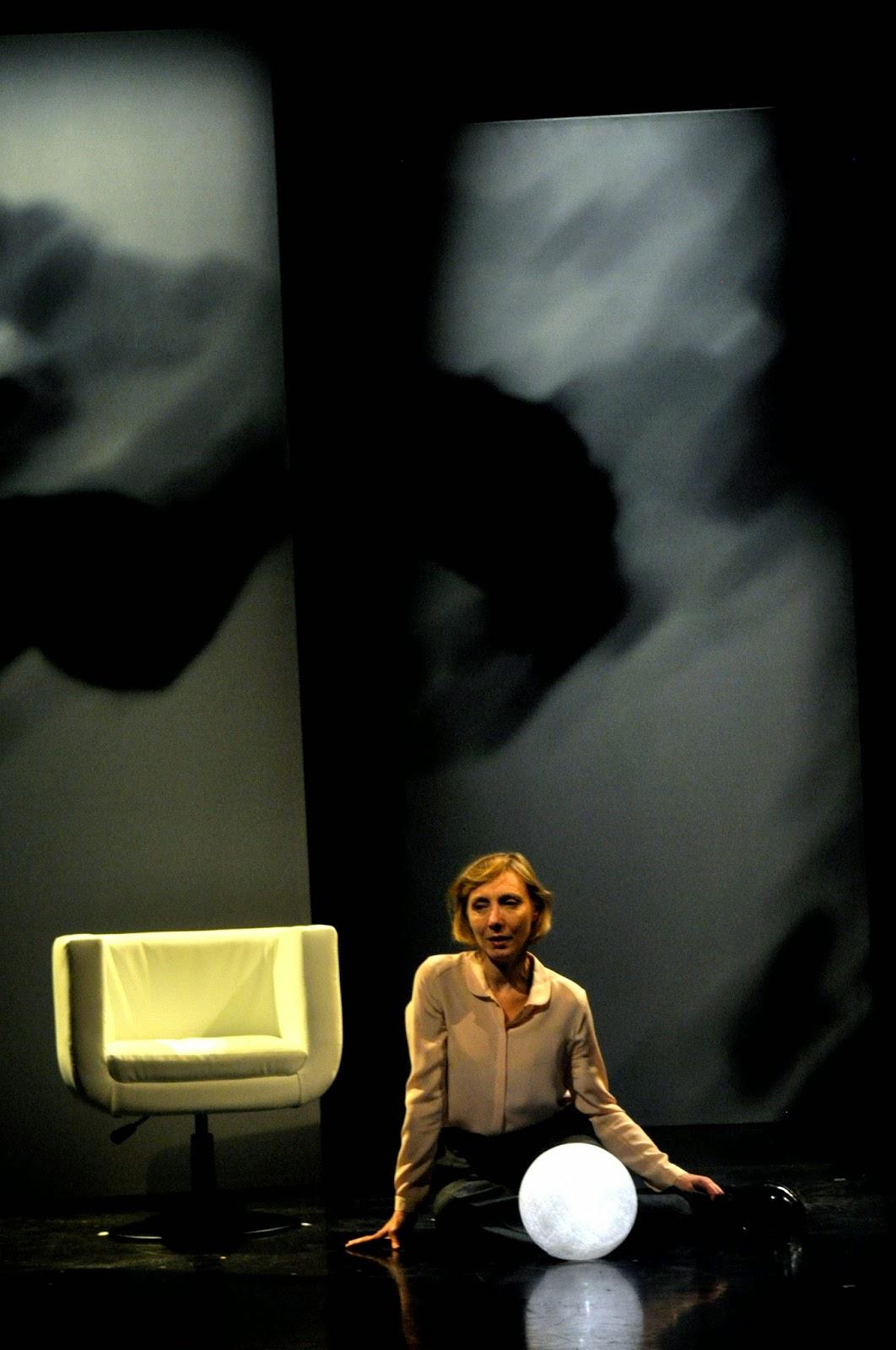 Nuits blanches de Haruki Murakami au Théâtre de l'Oeuvre