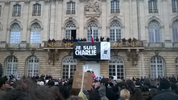 A #Nancy comme ailleurs, nous avons dit #jesuischarlie pendant qu’à Baucaire, le #FN nous traitaient de charlots..