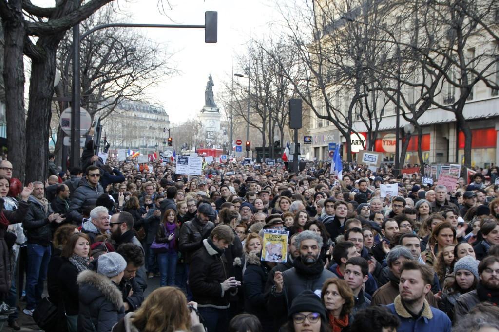 #JeSuisCharlie - Manifestation Paris 11 janvier 2015 - Photo Mitra Etemad - Tous droits réservés / Reproduction interdite.
