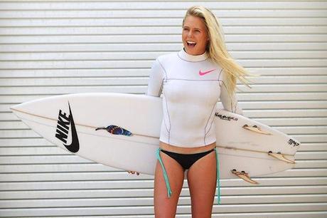 Le top 15 des surfeuses les plus sexy du moment