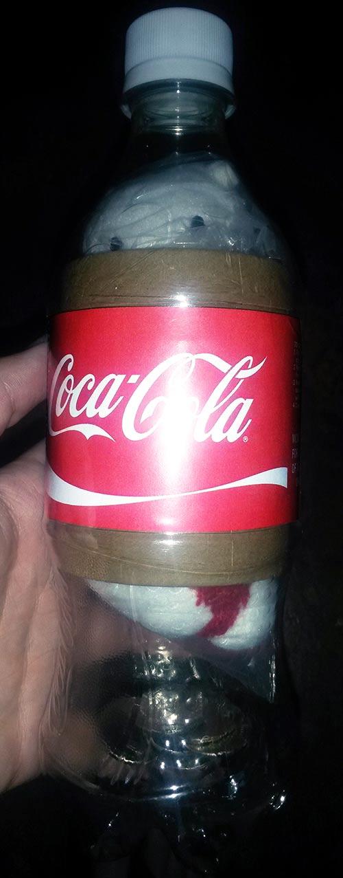 L'ourson Coca-cola, caché dans une bouteille PET 50cl