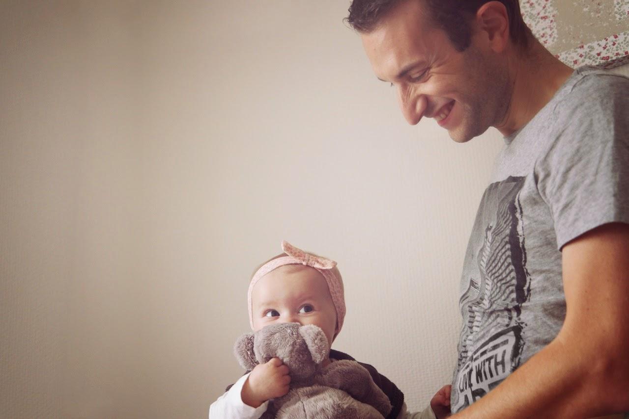 Des bises sur les joues d'Emmy